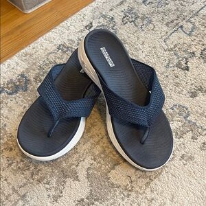 Women’s size 9 Skechers Dark Blue Sandals